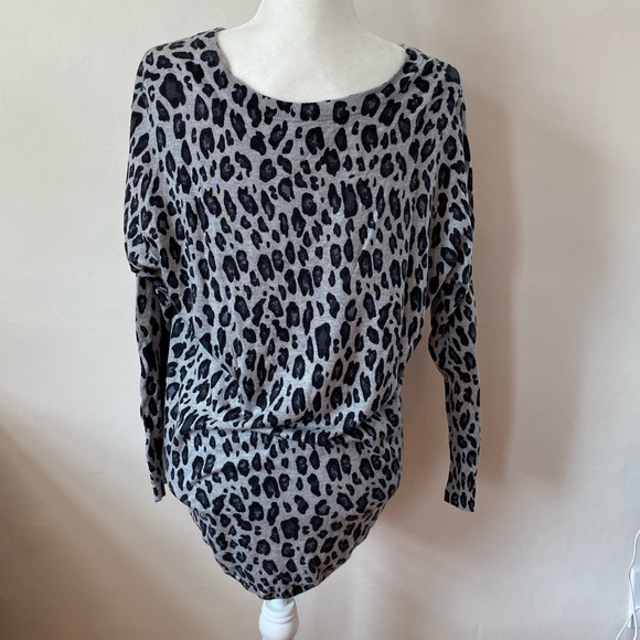 Joie | Leopard Animal Print Sweater - Picture 5 of 6